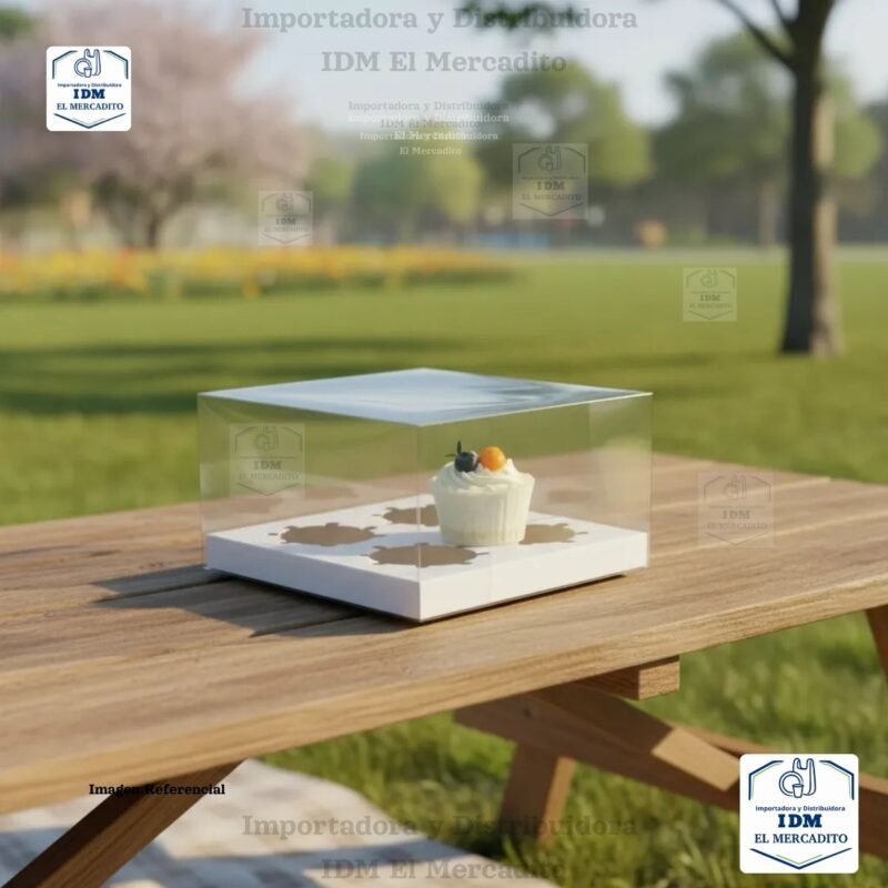 Caja cup cake 4 unidades, para muffins, con caja plastica transparente y bases de color blanco y dorado 18.5 x 18 x 10 cm